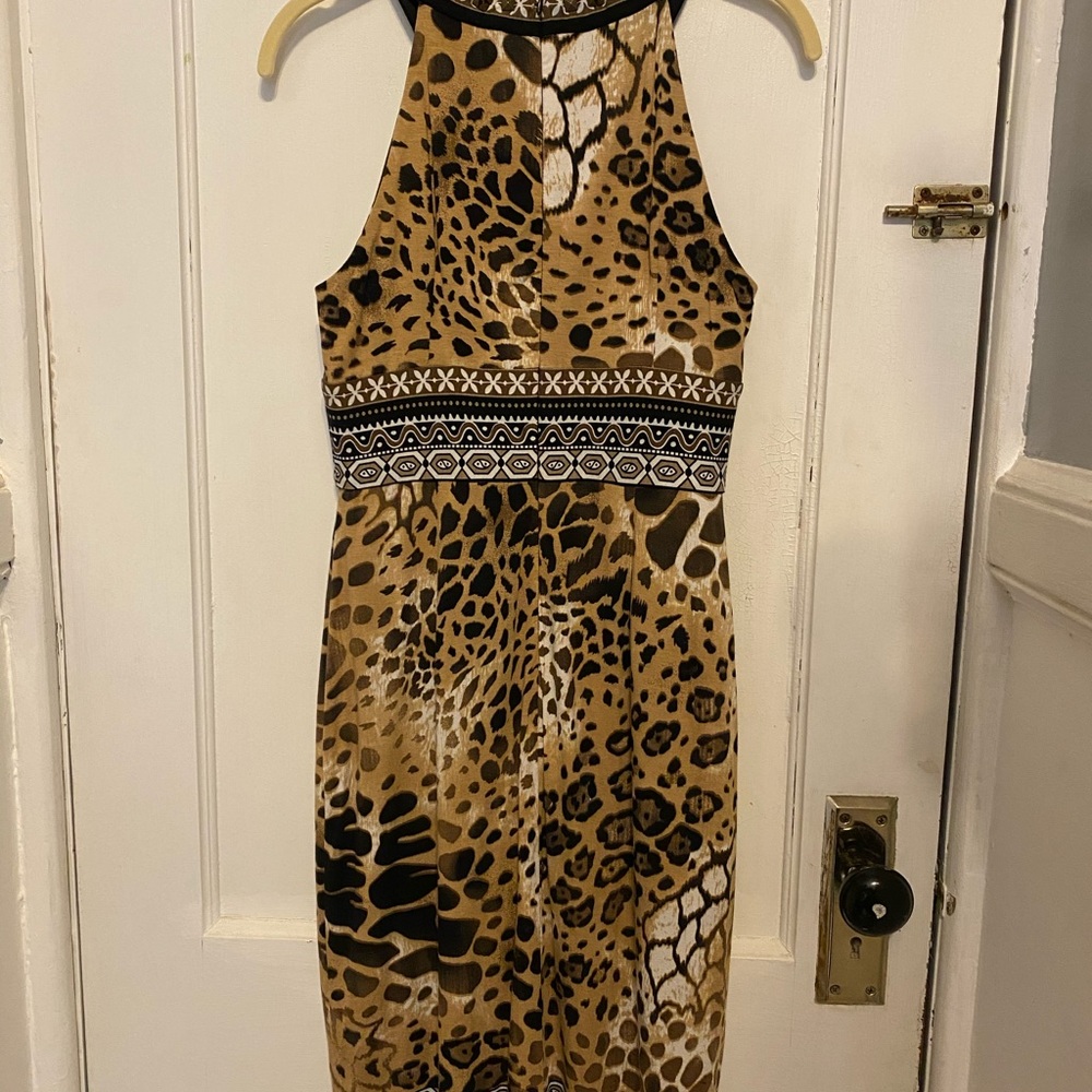Dress - Picture 2 of 4